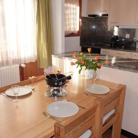Chatillon B Apartment *